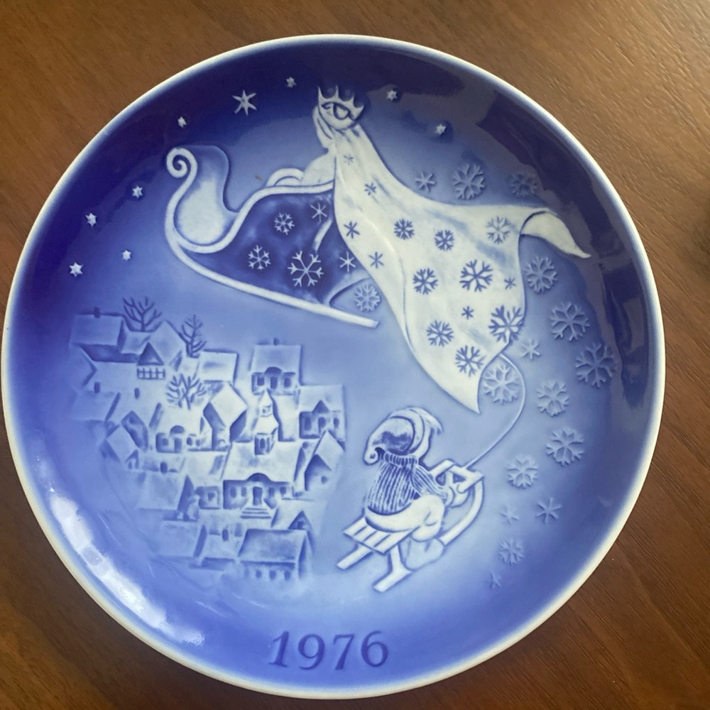 Desiree Denmark Plate Snow Queen Hans Christian Andersen